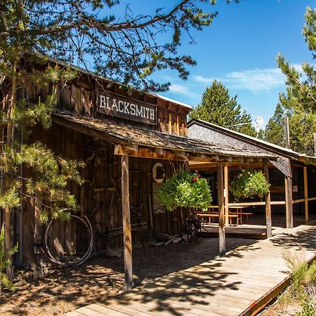 Bend-Sunriver Camping Resort 24 Ft. Yurt 16 Esterno foto