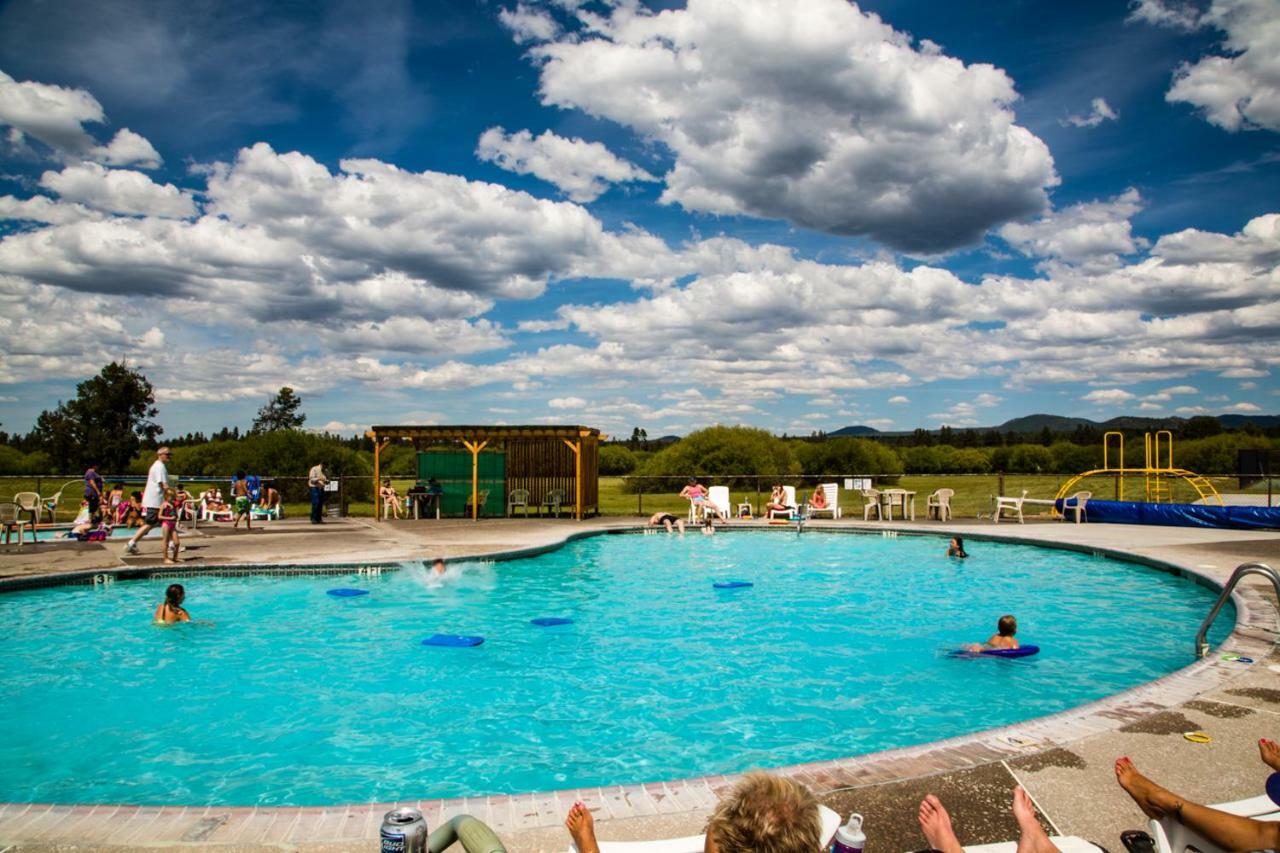 Bend-Sunriver Camping Resort 24 Ft. Yurt 16 Esterno foto