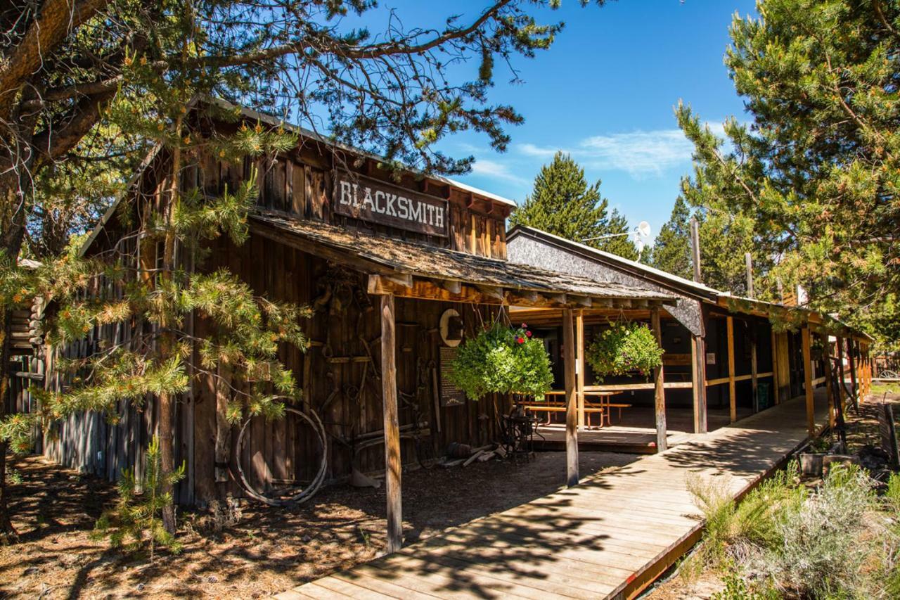 Bend-Sunriver Camping Resort 24 Ft. Yurt 16 Esterno foto
